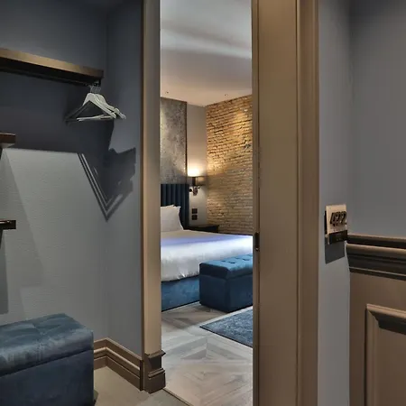 Forvm Bijoux 招待所 的里雅斯特