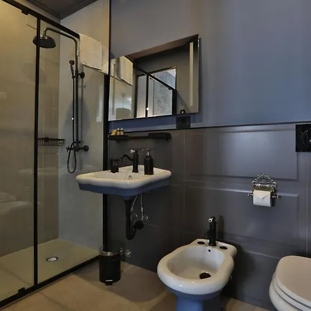 Forvm Bijoux 招待所 的里雅斯特