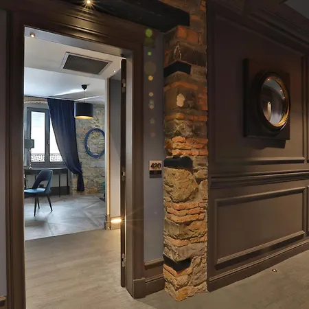 招待所 Forvm Bijoux